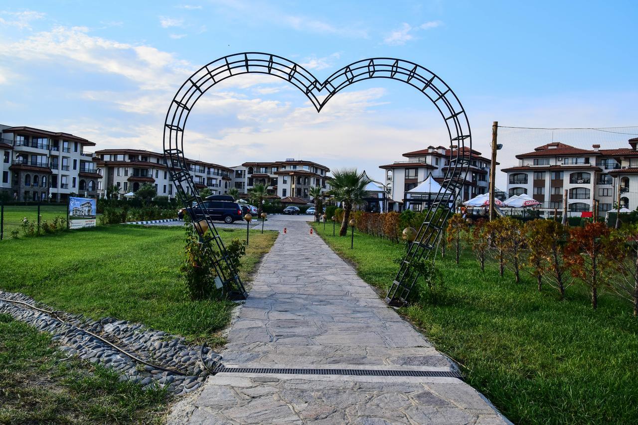Sea Club Sarafovo Apartments Бургас Екстериор снимка