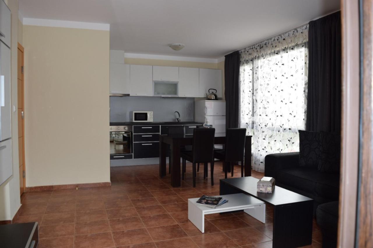 Sea Club Sarafovo Apartments Бургас Екстериор снимка